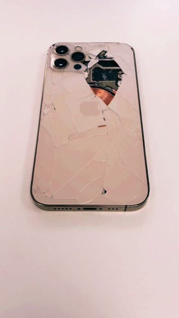 Iphone 12 pro    ...