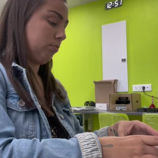 Pensez a bien protéger vos téléphones neuf !  Pose de verre...